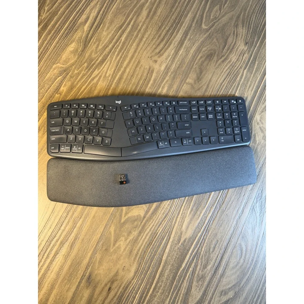 Logitech ERGO K860 Wireless Keyboard Graphite Split Ergonomic Bluetooth Dongle